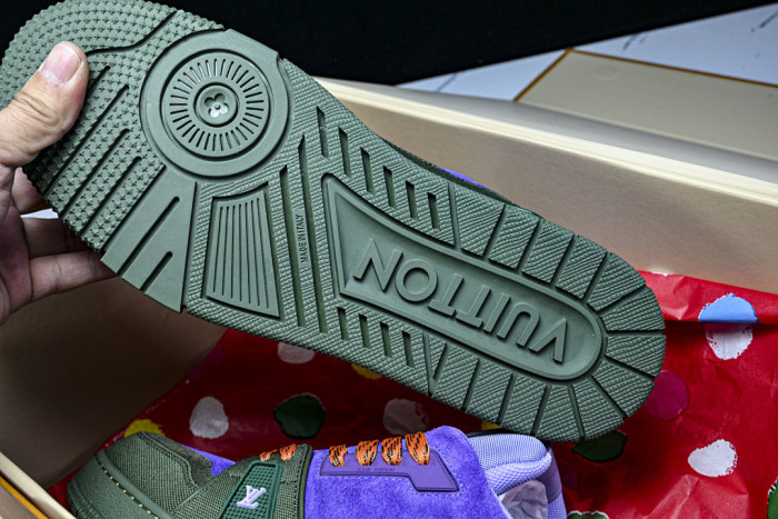 LOU1VTON SNEAKER