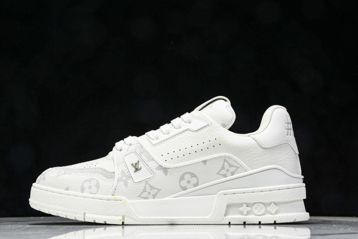 LOU1VTON SNEAKER
