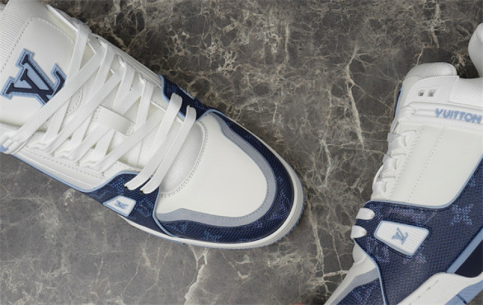 LOU1VTON SNEAKER