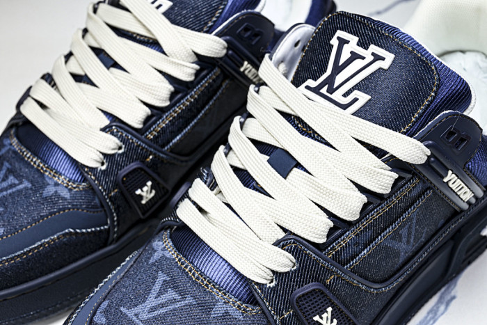 LOU1VTON SNEAKER