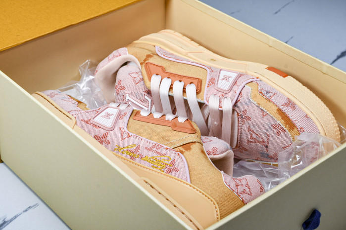 LOU1VTON SNEAKER