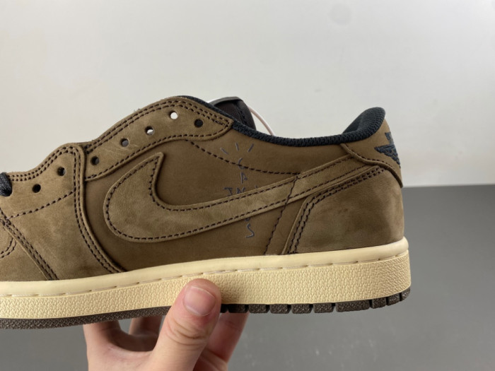 Travis Scott x Air Jordan 1 Low OG DM7866-203