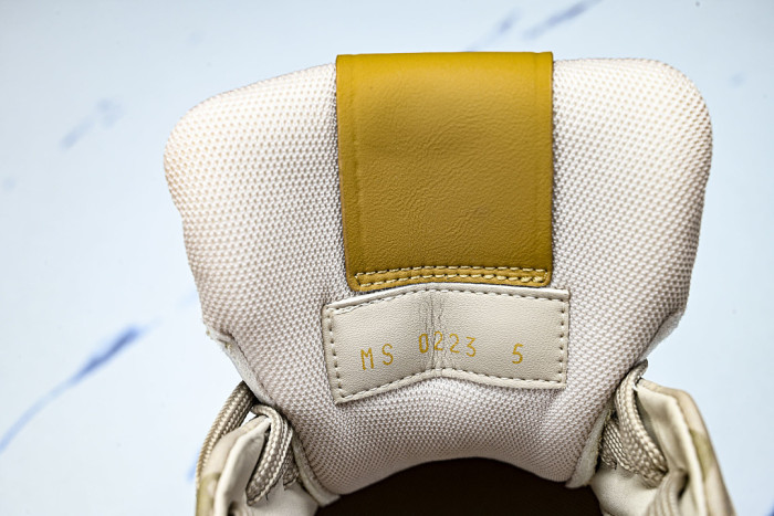 LOU1VTON SNEAKER
