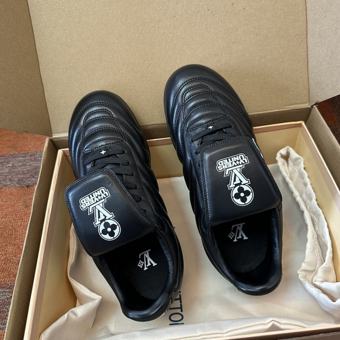 LOU1VTON SNEAKER