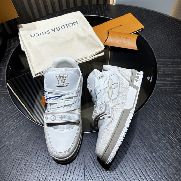 LOU1VTON SNEAKER