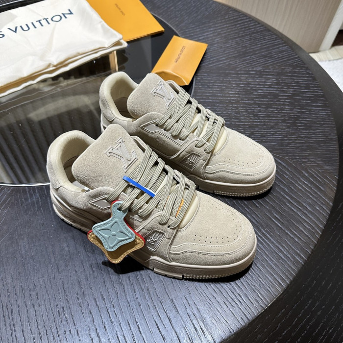LOU1VTON SNEAKER