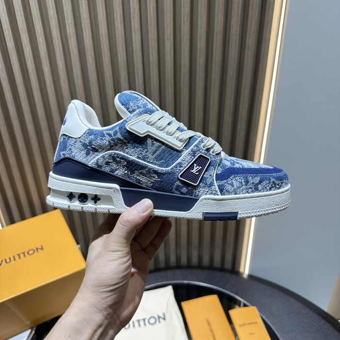LOU1VTON SNEAKER