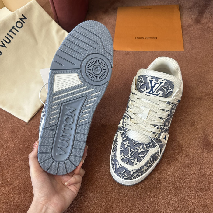 LOU1VTON SNEAKER