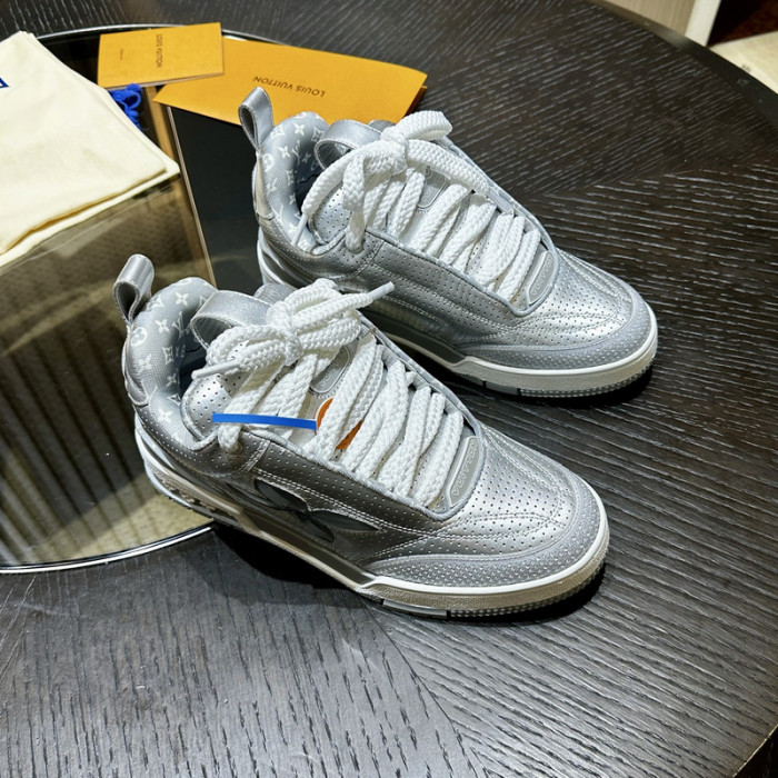 LOU1VTON SNEAKER