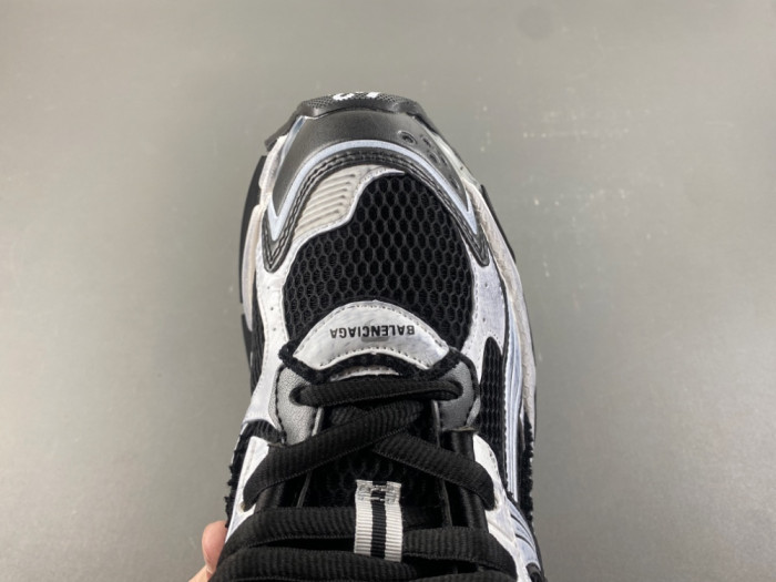 BLCG RUNNER SNEAKER (LED)