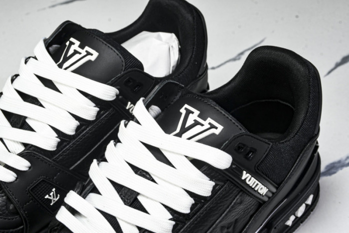 LOU1VTON SNEAKER