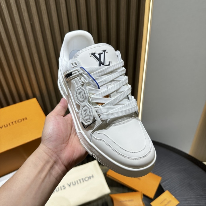 LOU1VTON SNEAKER