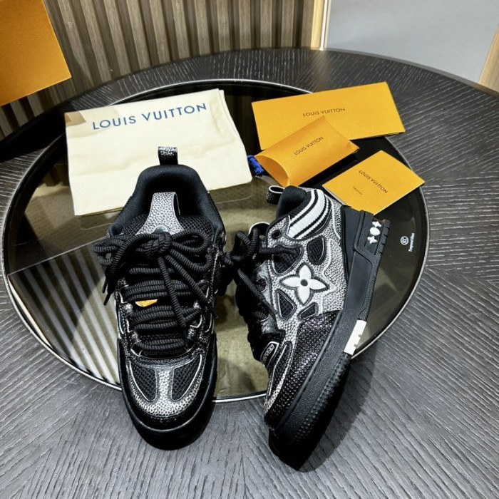 LOU1VTON SNEAKER