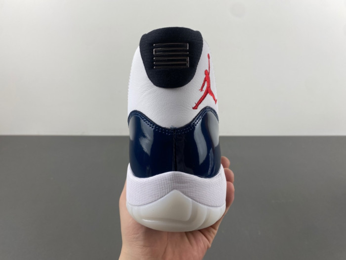 Air Jordan 11 LH0296-400