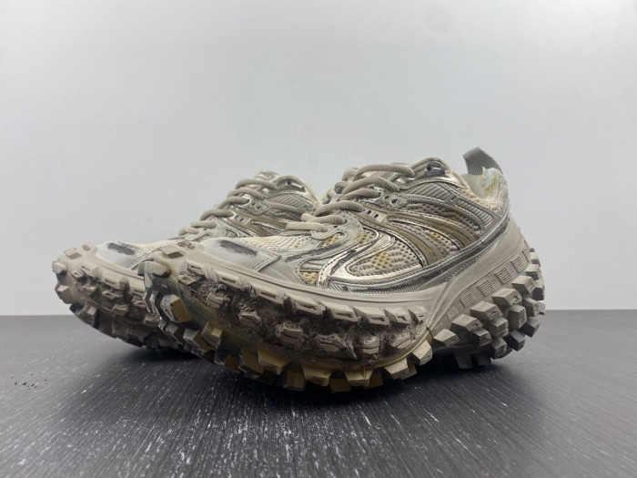 blc* defender sneaker