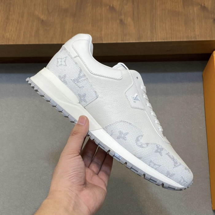 LOU1VTON SNEAKER