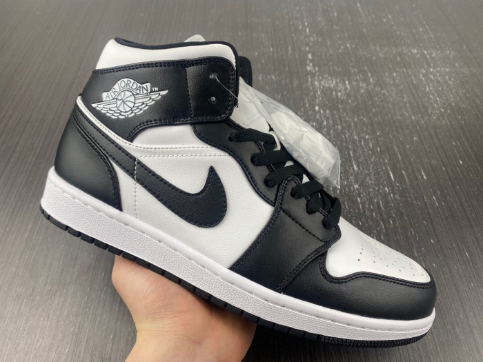air jordan 1 mid "black/white" dv0991-101
