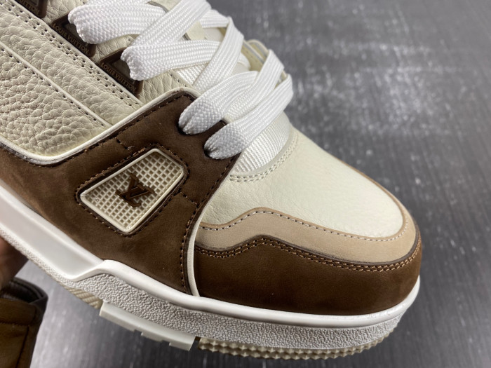 LOU1VTON trainer (EU47)