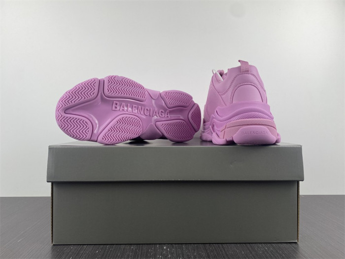 blc* triple s trainer