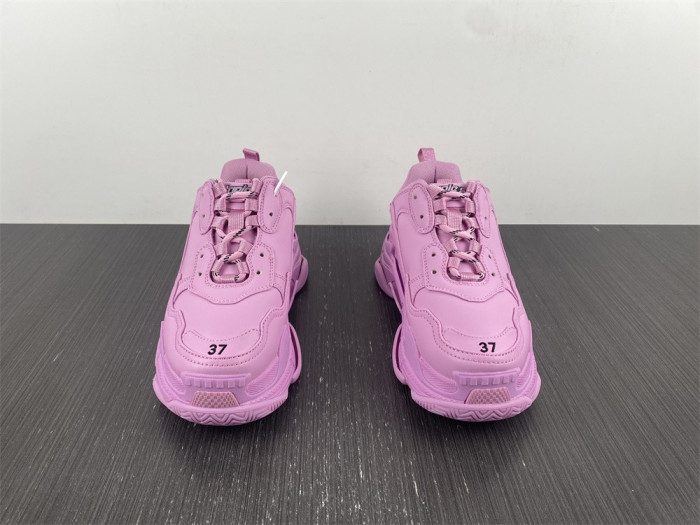 blc* triple s trainer