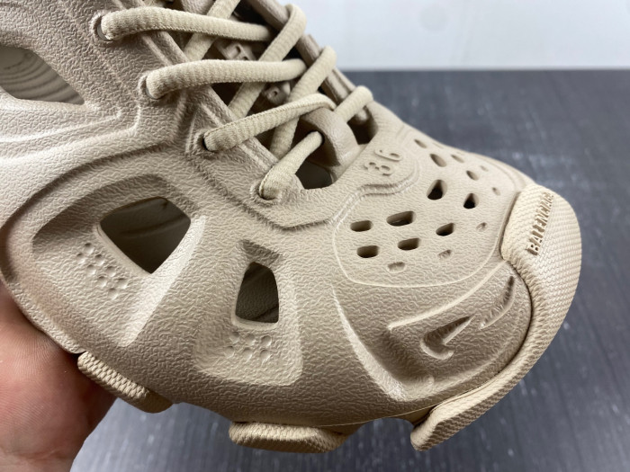 blc* hd lace-up sneaker