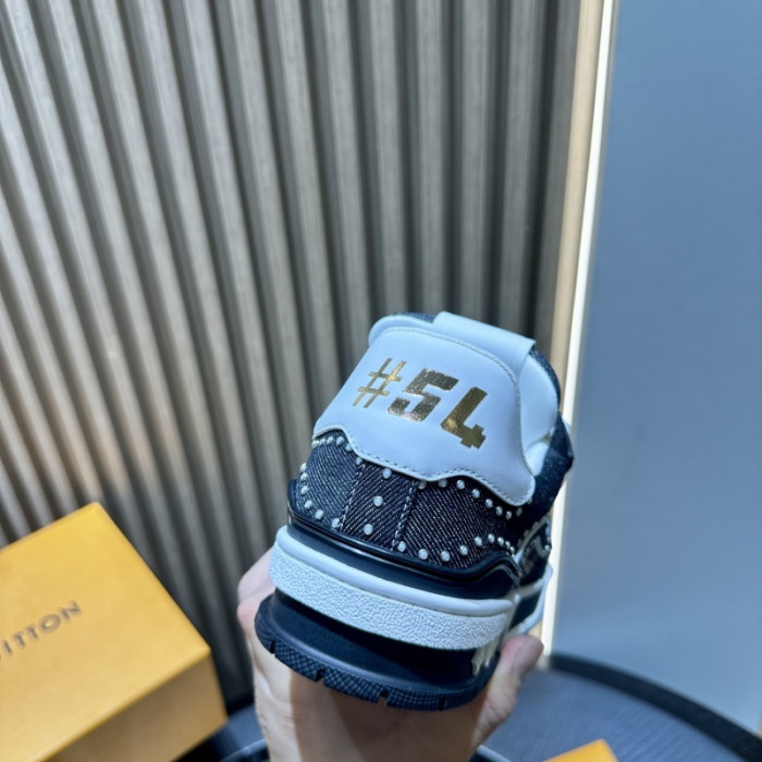 LOU1VTON SNEAKER