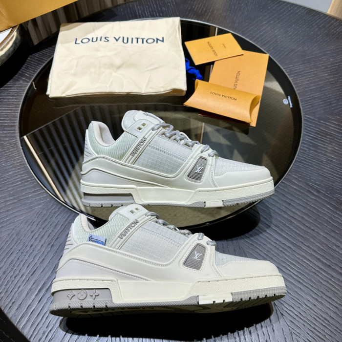 LOU1VTON SNEAKER