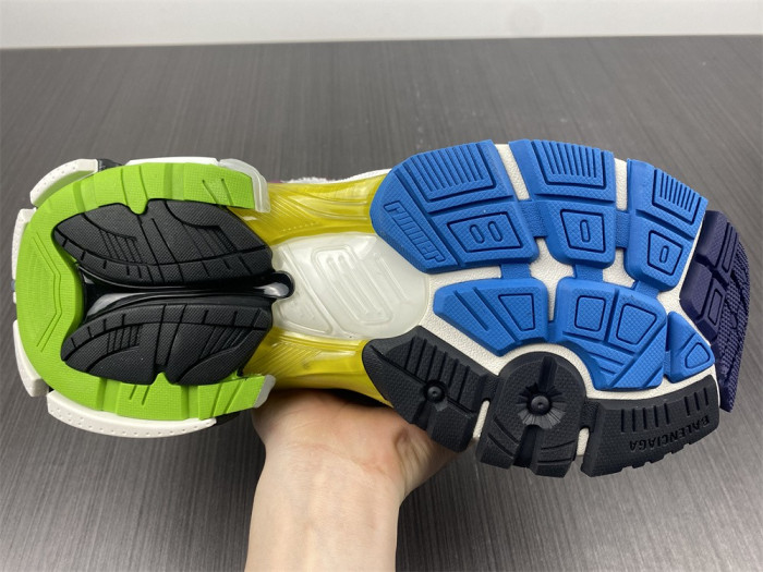 blcg runner sneaker