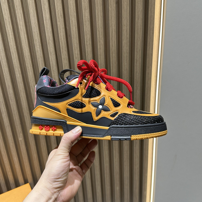 LOU1VTON SNEAKER