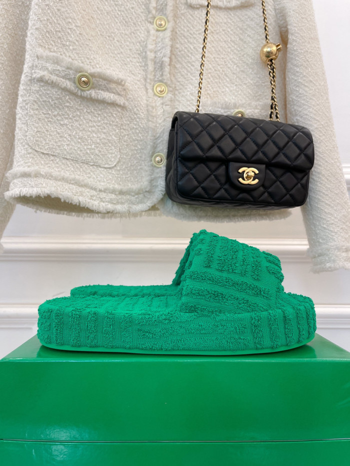 green resort sponge slide