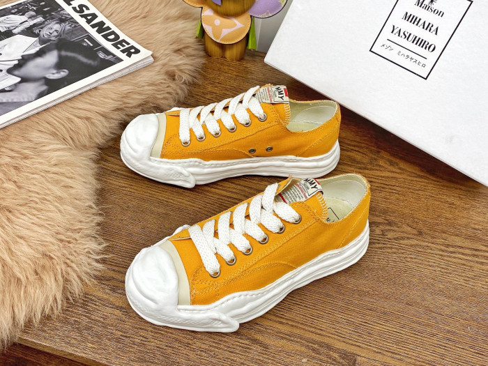 Ma*s*n mihara yasuhiro low-top sneakers mmy-011
