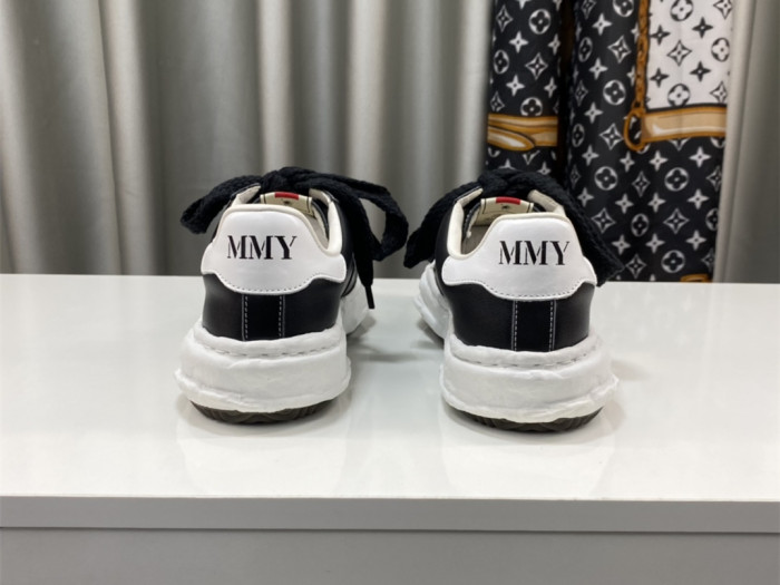 Ma*s*n mihara yasuhiro low-top sneakers mmy-026