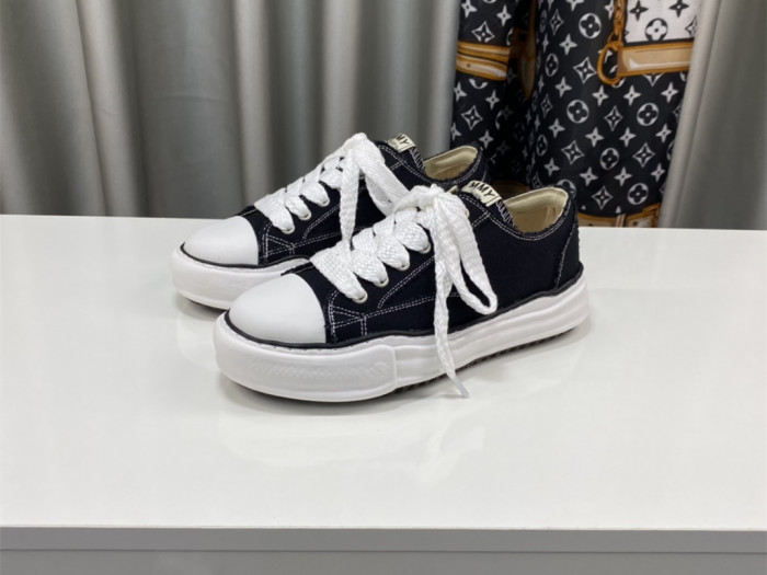 Ma*s*n mihara yasuhiro low-top sneakers mmy-030