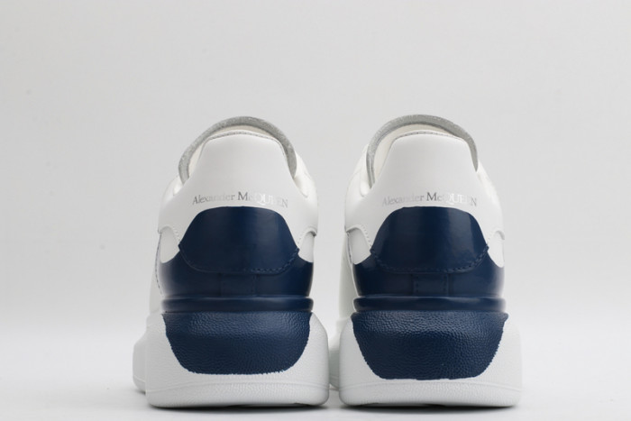 Mcqv*en oversized sneaker