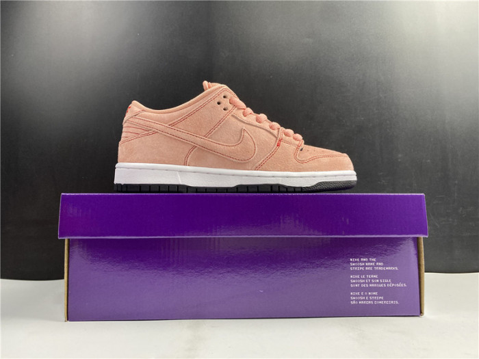 nike sb dunk low pink pig cv1655-600
