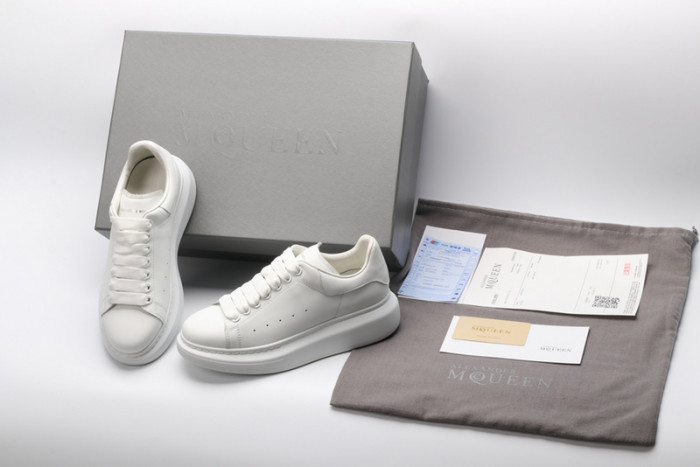 Mcqv*en oversized sneaker