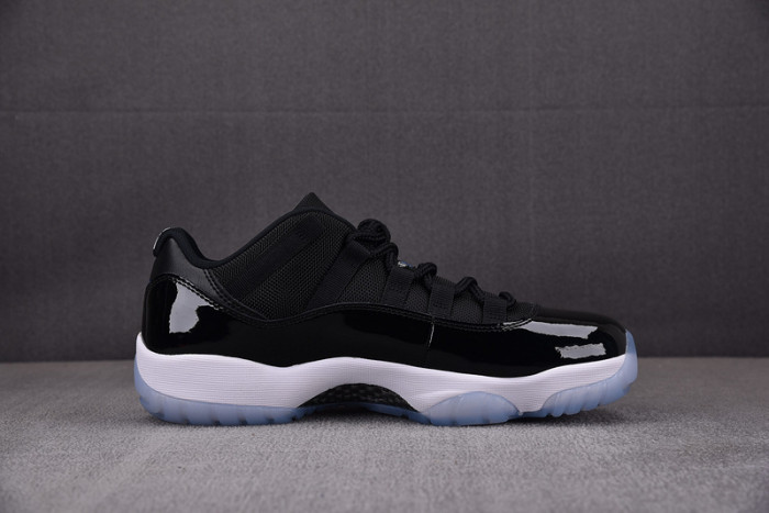 air jordan 11 retro low "space jam" fv5104-004