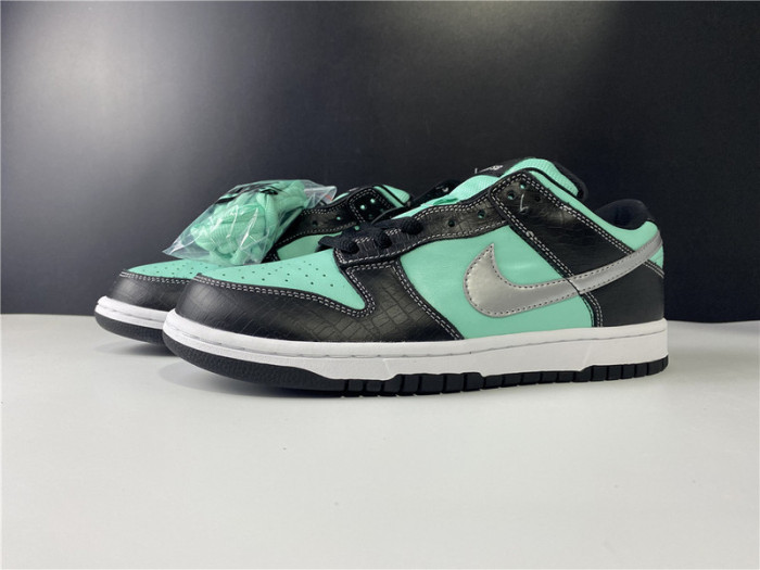 nike dunk sb low di*m*nd S*pply co. "t*f*ny" - 304292 402