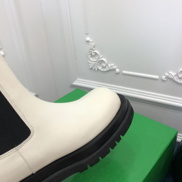 botteg*Ve*ne*ta tire leather ankle boots