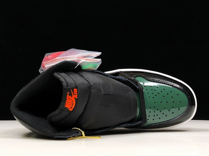 air jordan 1 high og "solefly friends & family" av3905-038