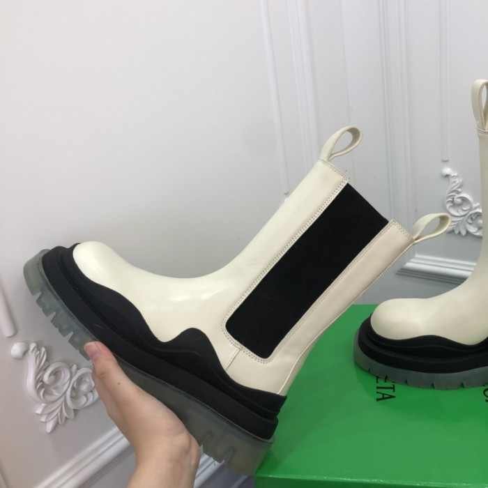 botteg*Ve*ne*ta tire leather ankle boots