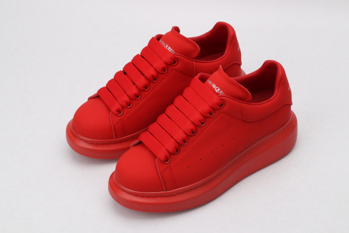 Mcqv*en oversized sneaker