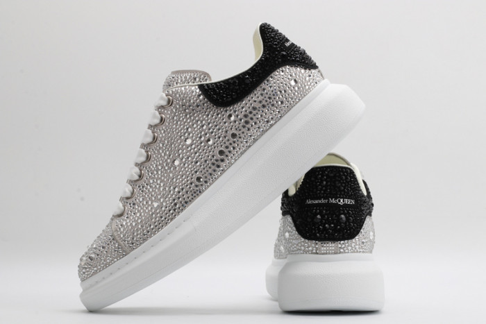 Mcqv*en oversized sneaker