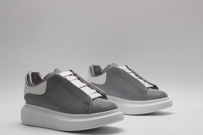 Mcqv*en oversized sneaker