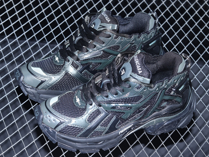 blcg runner sneaker ( deep green )