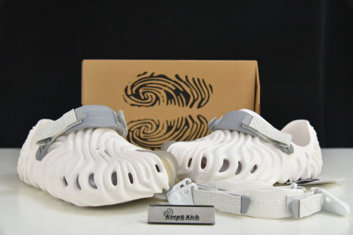 Cr*0*s pollex clog by salehe bembury urchin