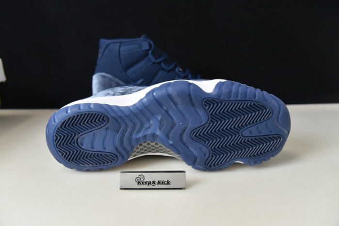 air jordan 11 velvet “midnight navy” ar0715-441