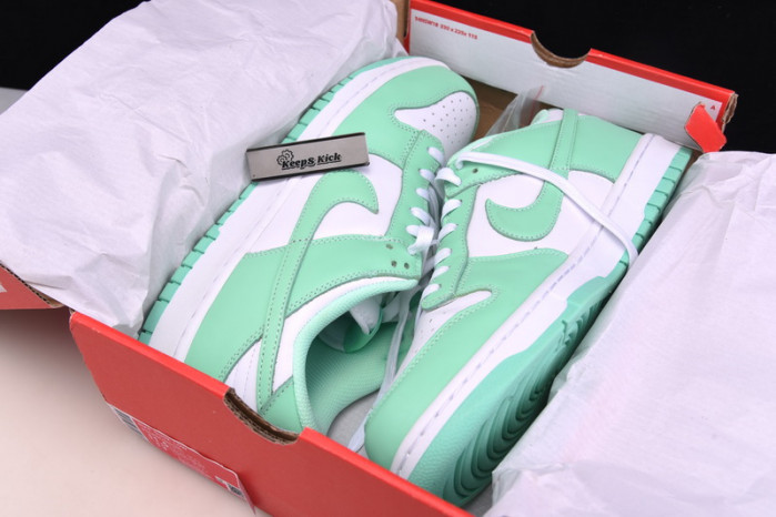 nike dunk low green glow dd1503-105