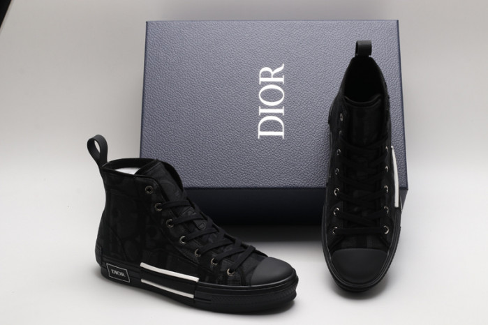 d1or b23 sneaker